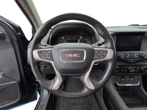 Used 2019 GMC Terrain SLT w/ Preferred Package FWD image 18