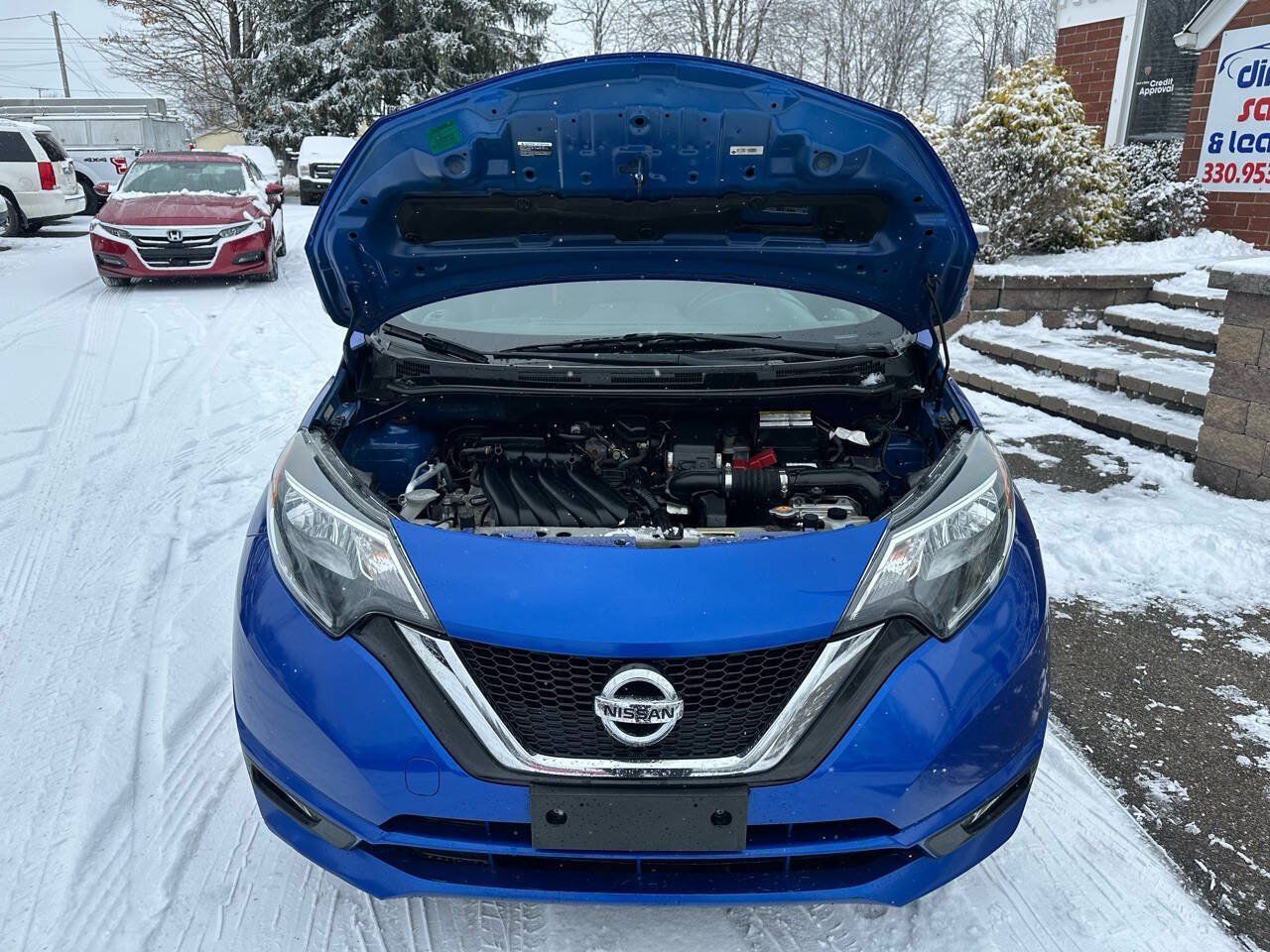 Used 2017 Nissan Versa Note SR FWD image 12