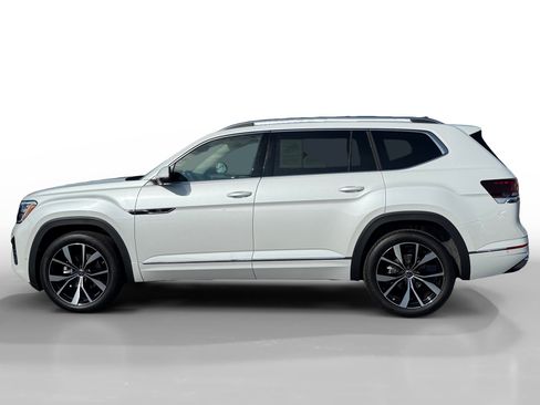 Certified 2026 Volkswagen Atlas SEL Premium R-Line AWD/4WD image 2