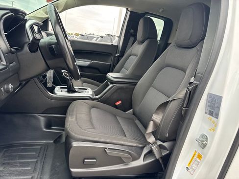 Used 2022 Chevrolet Colorado LT w/ Fleet Safety Package image 15