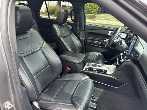 Used 2021 Ford Explorer ST w/ Equipment Group 401A AWD/4WD image 36