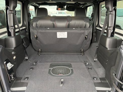 New 2026 Jeep Wrangler Rubicon image 9