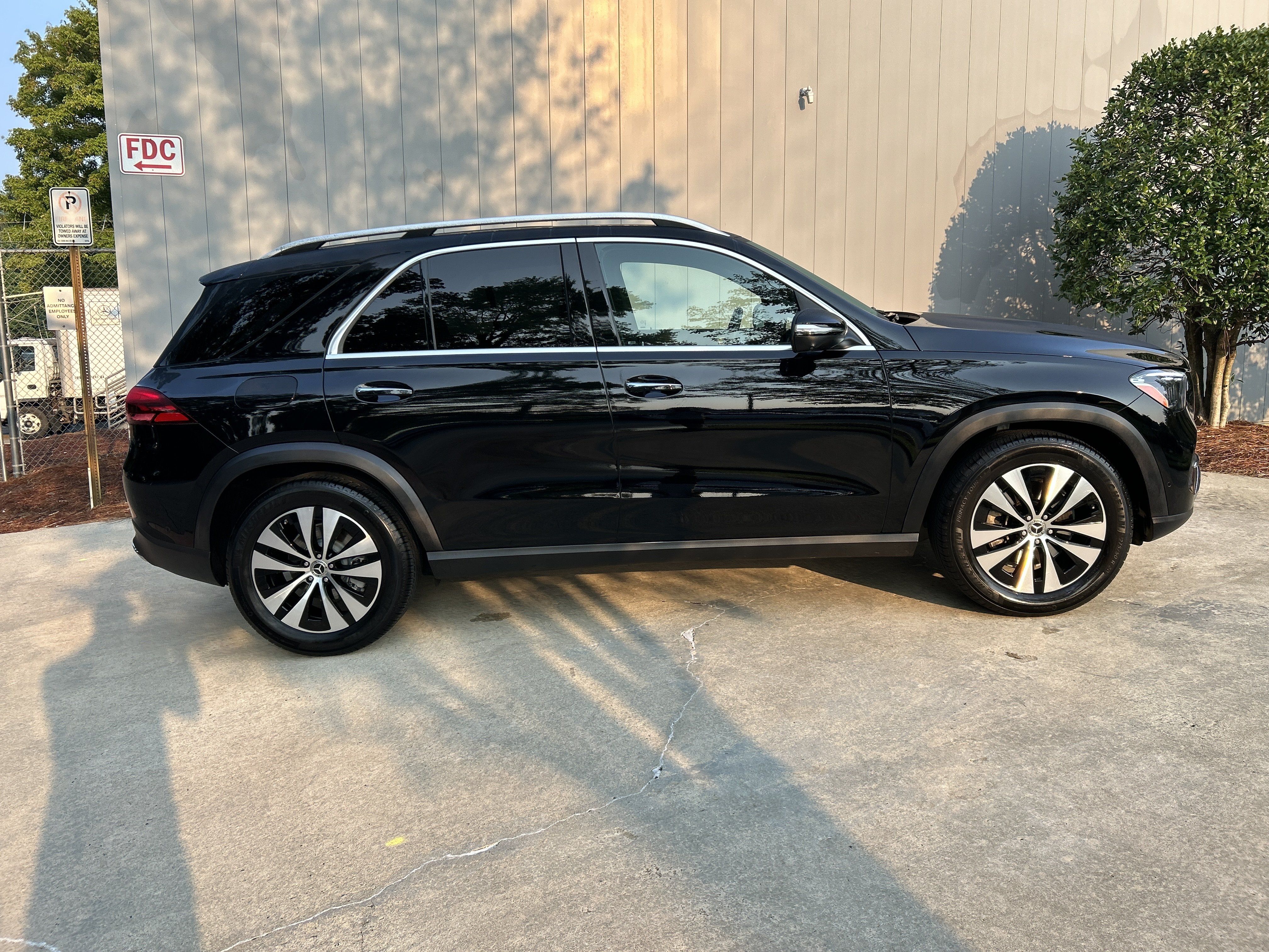 Certified 2025 Mercedes-Benz GLE 350 4MATIC image 5