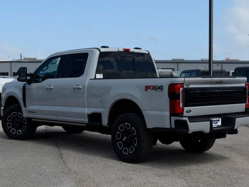 New 2026 Ford F250 Platinum image 4