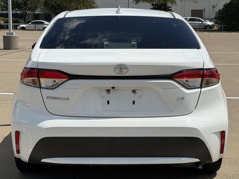 Used 2020 Toyota Corolla LE FWD image 5