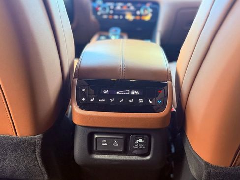 Certified 2026 INFINITI QX60 Autograph w/ Dark Cargo Package image 32