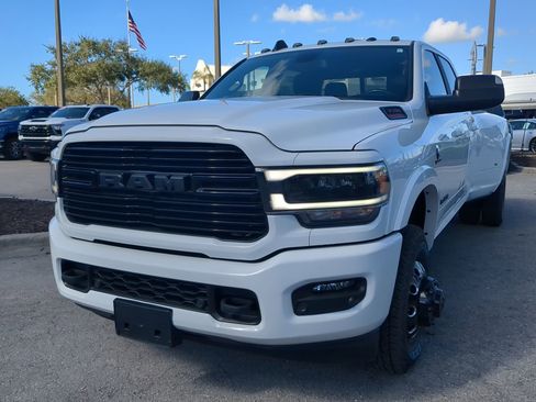 Used 2021 RAM 3500 Laramie image 9