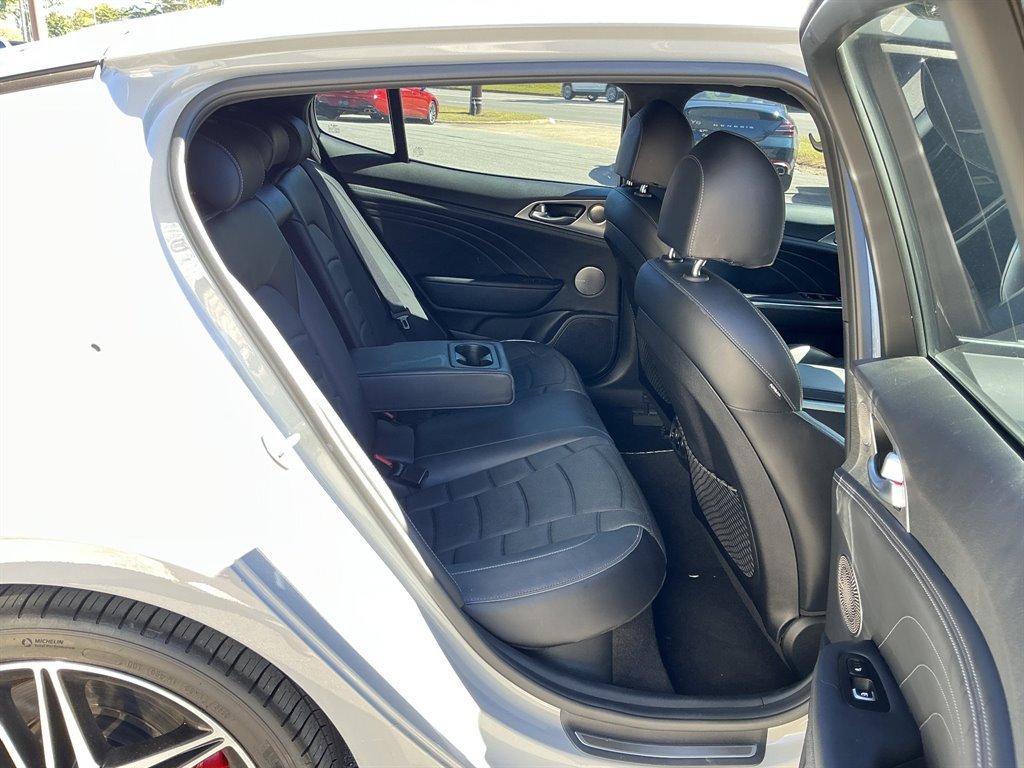 Used 2023 Kia Stinger GT2 AWD/4WD image 11