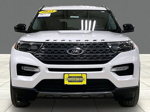 Certified 2023 Ford Explorer XLT w/ Equipment Group 202A AWD/4WD image 3