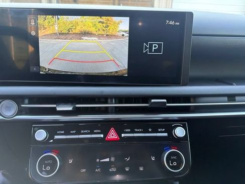 Used 2025 Hyundai Tucson SEL FWD image 15