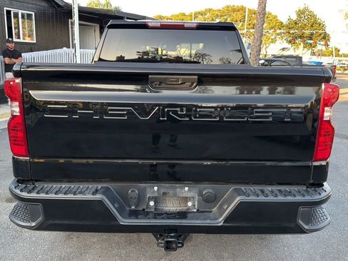 Used 2022 Chevrolet Silverado 1500 Custom RWD image 7