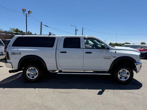 Used 2017 RAM 2500 Tradesman w/ Chrome Appearance Group AWD/4WD image 5