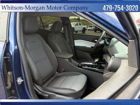 Used 2024 Chevrolet Trax LT FWD image 32