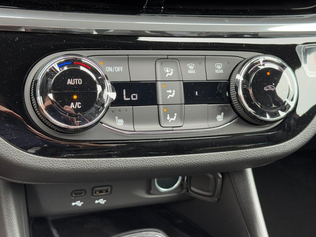 New 2026 Buick Envista Sport Touring w/ Convenience I Package FWD image 17