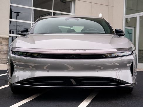 Used 2024 Lucid Air Pure RWD image 4