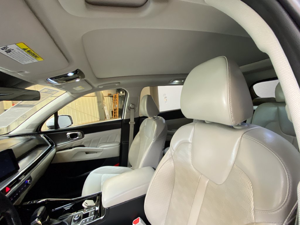 Used 2025 Kia Sorento SX FWD image 22