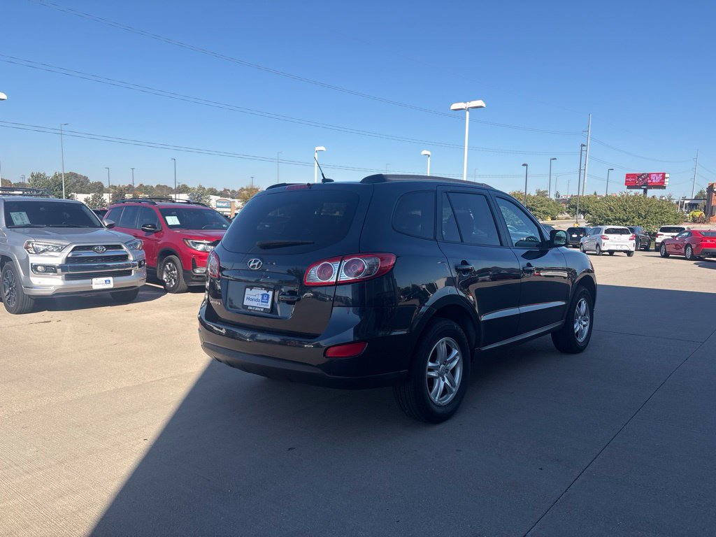 Used 2012 Hyundai Santa Fe GLS FWD image 5
