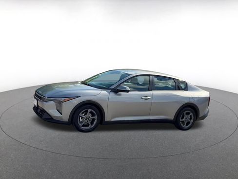 Used 2025 Kia K4 FWD image 8