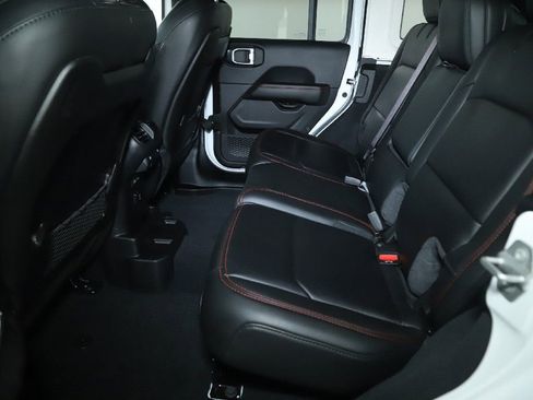 Used 2024 Jeep Wrangler Unlimited Rubicon image 14