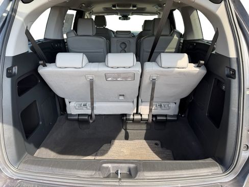 Used 2024 Honda Odyssey Elite image 4