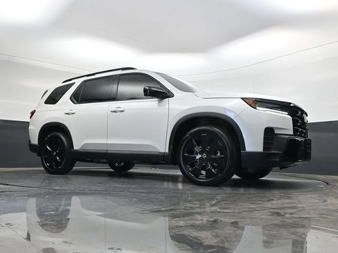 New 2026 Honda Pilot Black Edition image 29