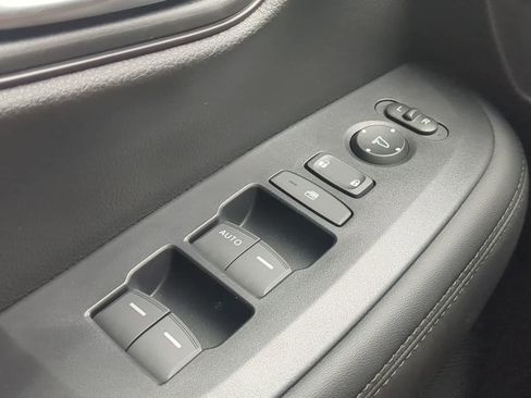 New 2026 Honda HR-V LX image 21