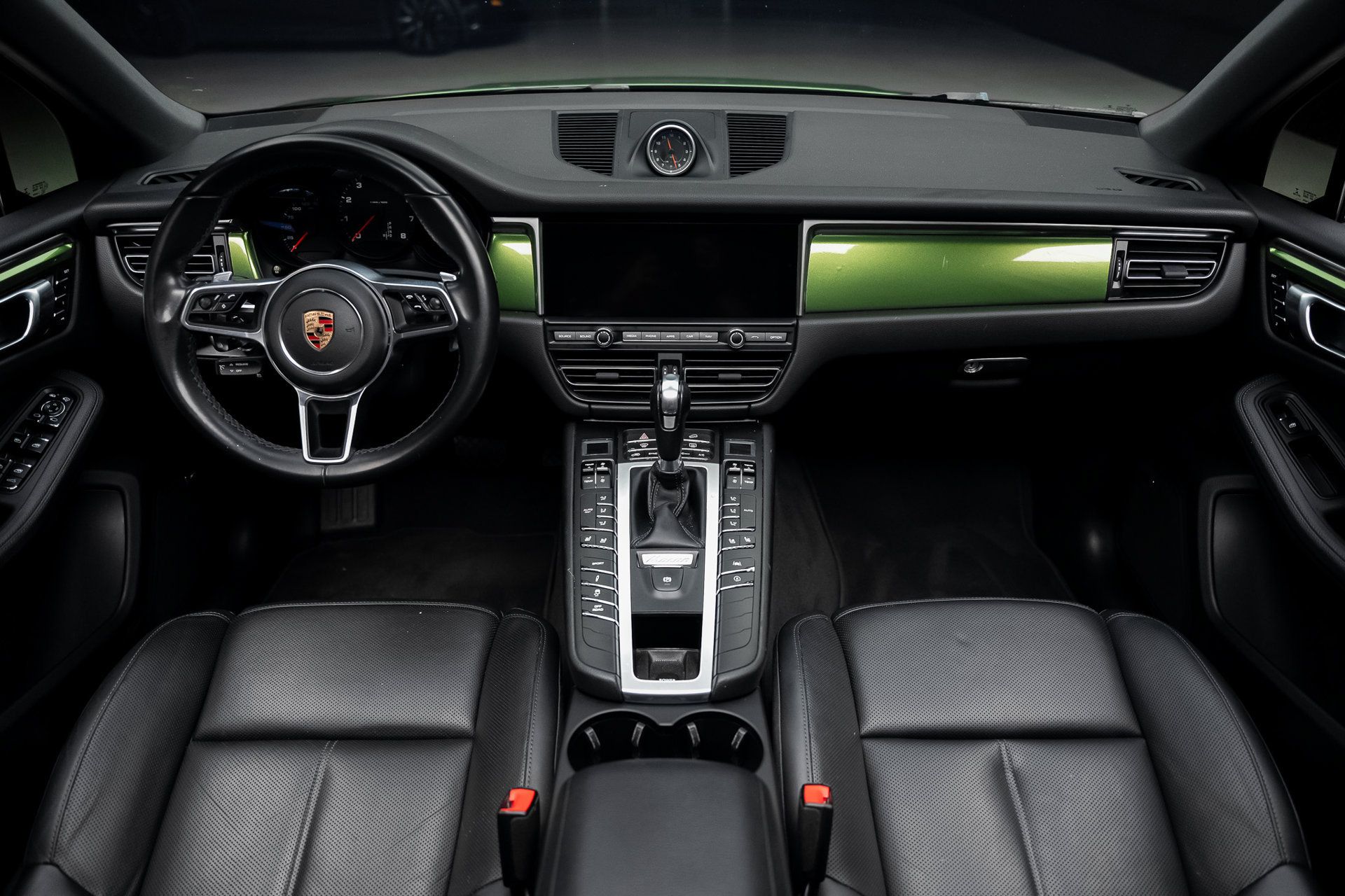 Used 2019 Porsche Macan AWD/4WD image 41
