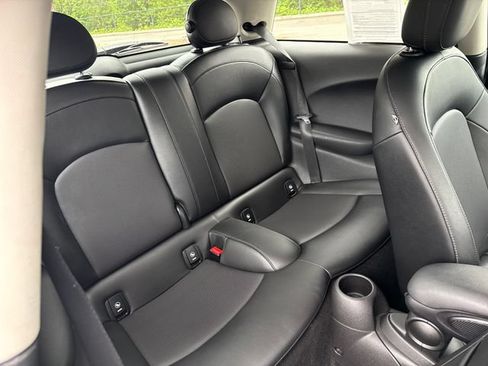 Used 2015 MINI Cooper 2-Door Hardtop FWD image 10