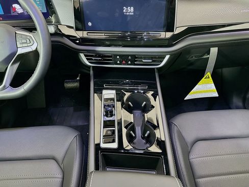 New 2026 Volkswagen Atlas Cross Sport SEL image 18