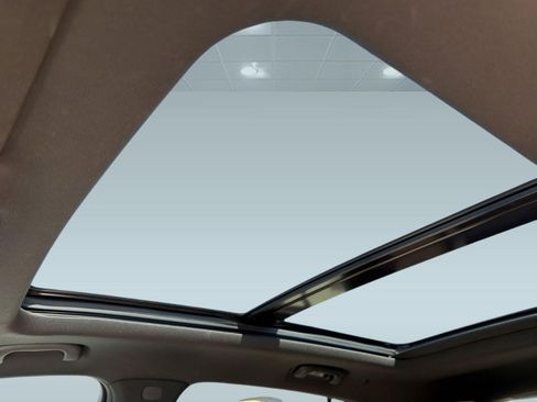 Used 2024 Cadillac XT4 Luxury w/ LPO, Floor Liner Package image 14