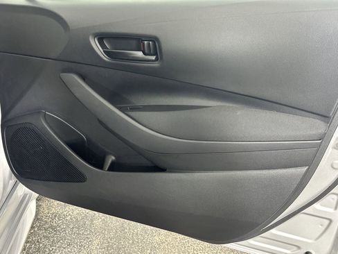 Used 2023 Toyota Corolla LE image 29