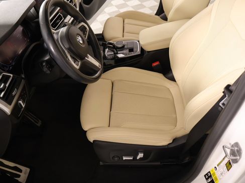 Used 2023 BMW X3 xDrive30i w/ M Sport Package AWD/4WD image 12