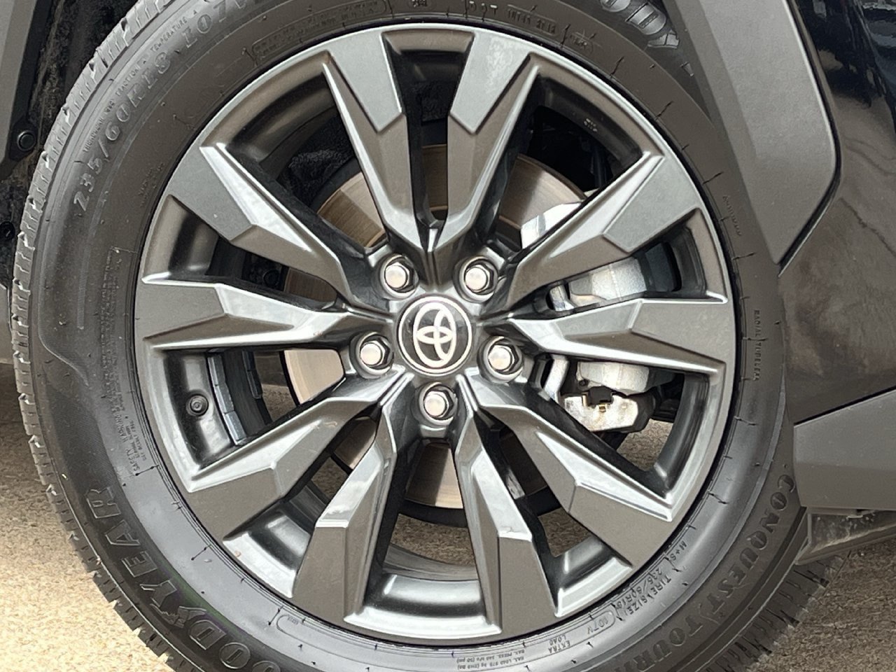 Used 2026 Toyota RAV4 XLE Premium FWD image 27
