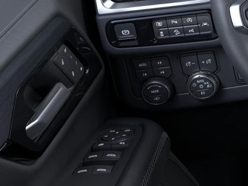 New 2026 GMC Yukon Denali w/ Sun & Power Step Package AWD/4WD image 22