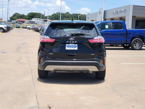 Used 2023 Ford Edge SEL AWD/4WD image 6