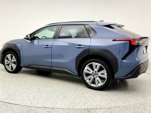 Used 2023 Subaru Solterra AWD image 7