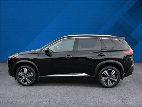 Used 2023 Nissan Rogue SL w/ SL Premium Package image 6