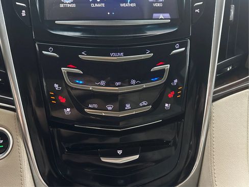 Used 2017 Cadillac Escalade Premium Luxury AWD/4WD image 45