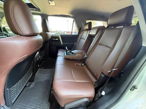 Used 2022 Toyota 4Runner Limited AWD/4WD image 35