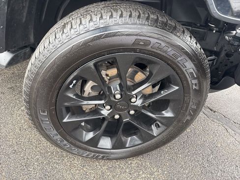 Used 2021 Jeep Wrangler Unlimited Sahara image 13