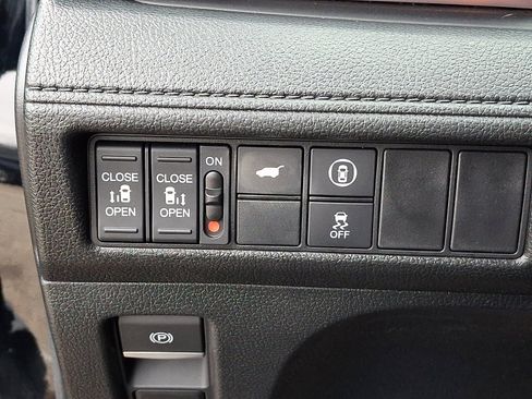 Used 2024 Honda Odyssey Sport image 26