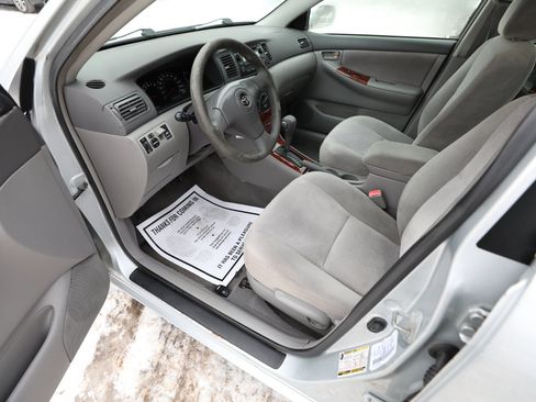 Used 2005 Toyota Corolla LE image 15