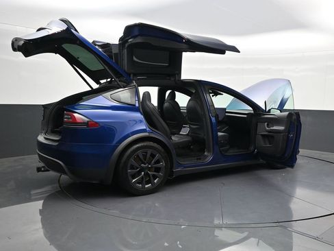 Used 2022 Tesla Model X AWD/4WD image 32