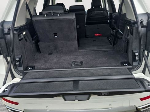 Used 2024 BMW X7 xDrive40i image 12