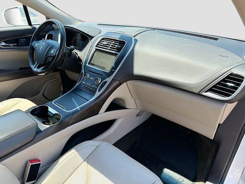Used 2016 Lincoln MKX Reserve w/ Climate Package AWD/4WD image 32