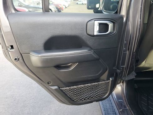 Used 2021 Jeep Wrangler Unlimited Sahara image 14