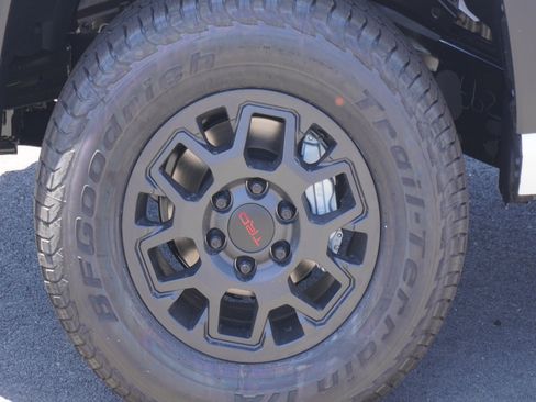 New 2026 Toyota Tacoma SR5 RWD image 7