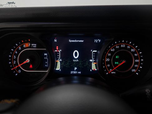 Used 2024 Jeep Wrangler Willys image 28
