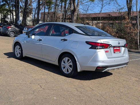 Used 2021 Nissan Versa S image 6