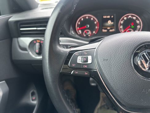 Used 2021 Volkswagen Passat 2.0T R-Line image 17